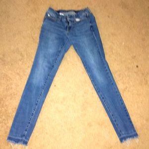 I am selling a light non ripped Jean!